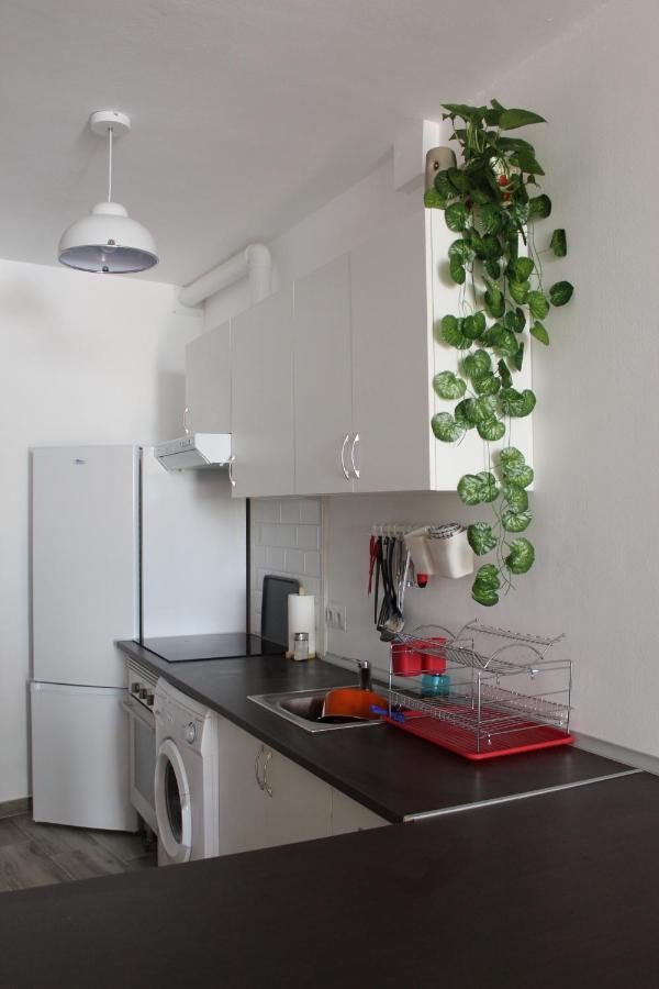 Apartamento Guadiaro 3 Ainhoa Apartment เบเนาจ์อัน ภายนอก รูปภาพ