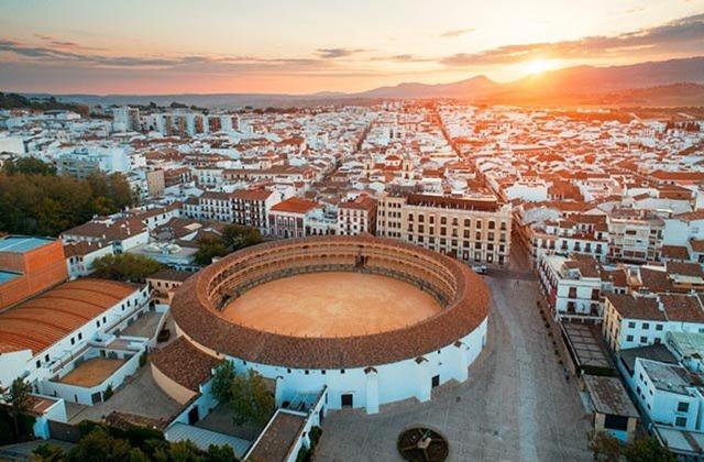 Apartamento Guadiaro 3 Ainhoa เบเนาจ์อัน ภายนอก รูปภาพ